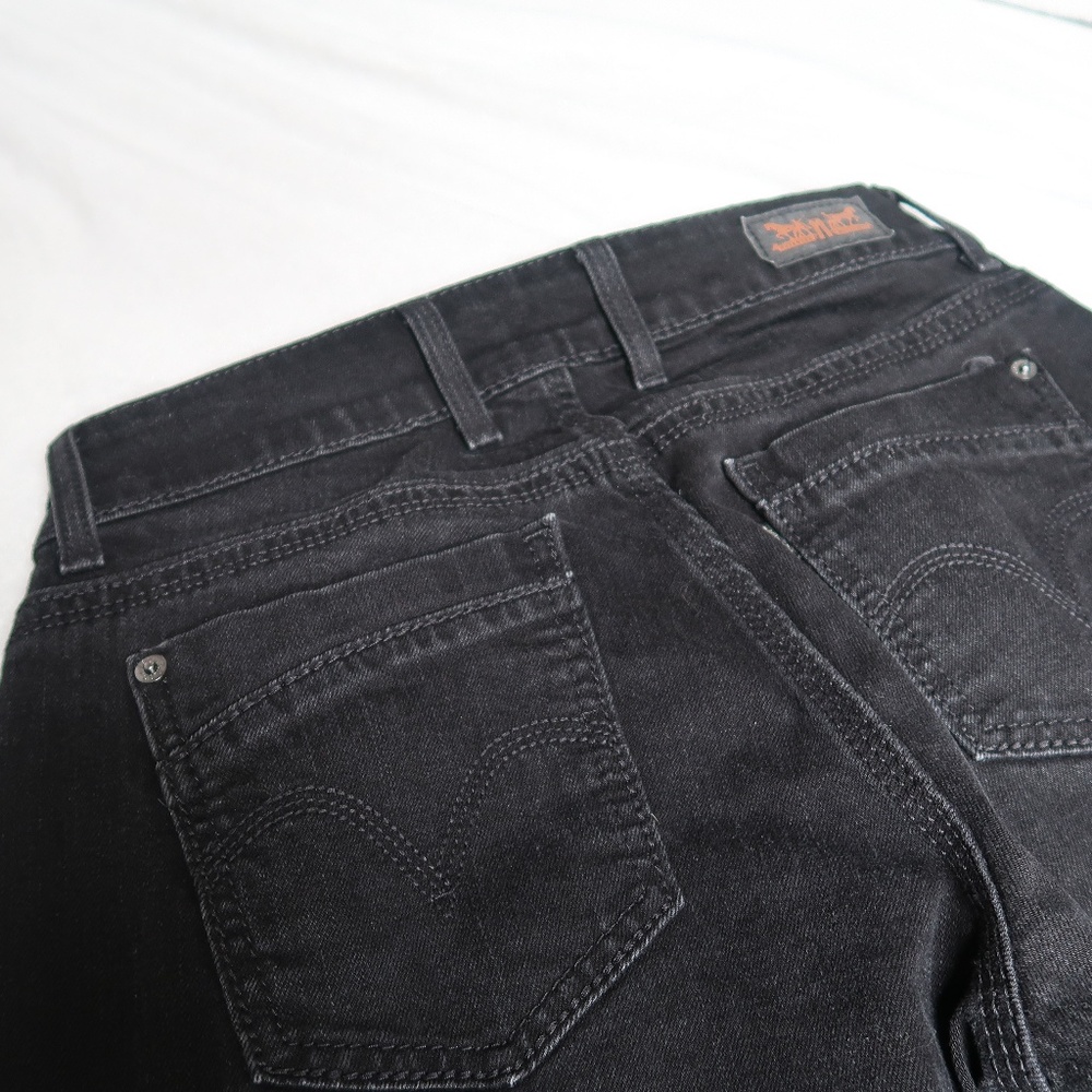 Levi’s 529 Curvy Skinny Leg Black Jean